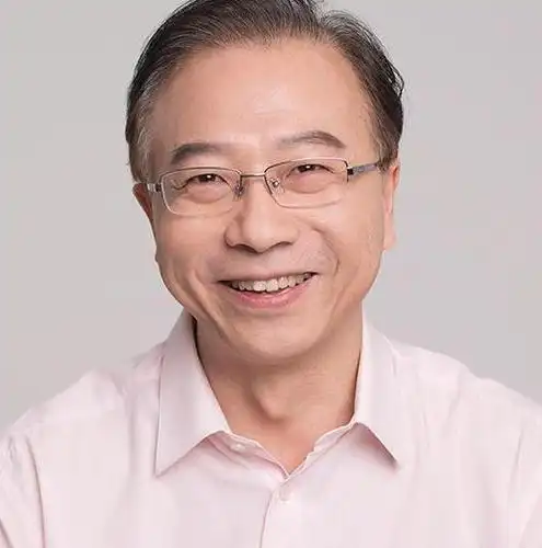 简介:    冯国强老师系国内知名儿童发展指导专家,针对当下的早教热潮