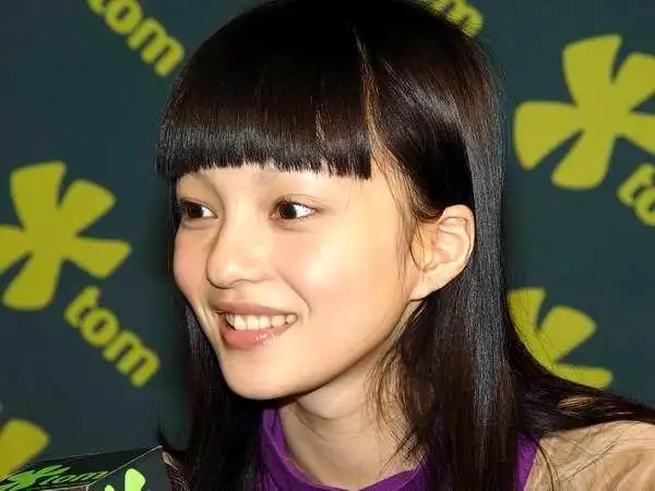 张韶涵写真-600x450.42k.-明星写真馆n63.com