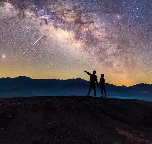 星空 人 情侣图片_星空 人 情侣高清图片素材库