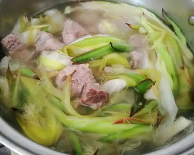 火龙果花排骨汤的做法