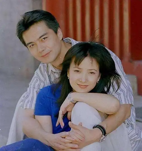 刘威:8个月内接连丧亲,拍戏摔断6根肋骨,为养儿子不敢休息一天