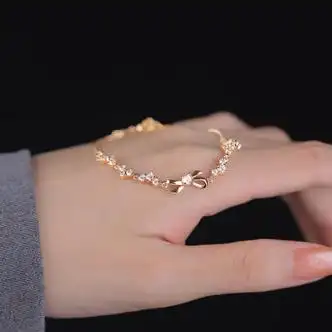 珠宝首饰>时尚饰品>手链/脚链>珠佩丽>珠佩丽高颜值小碎钻女轻奢小众