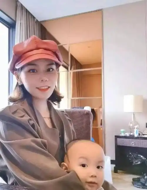 姚策妻子熊磊发文多是对婆婆许敏的不满和指责为了房子选择法庭见