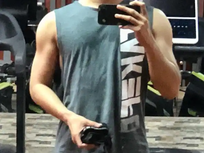 肩宽才是男人最好的单品