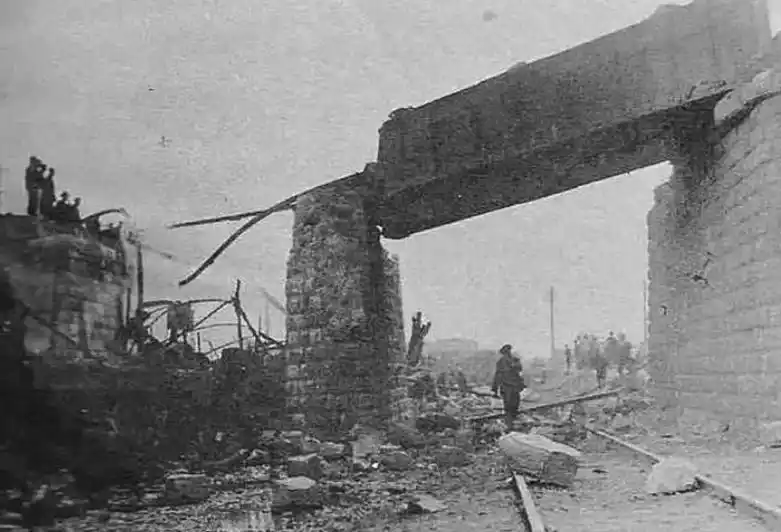 张作霖大帅被炸死的皇姑屯现场照片