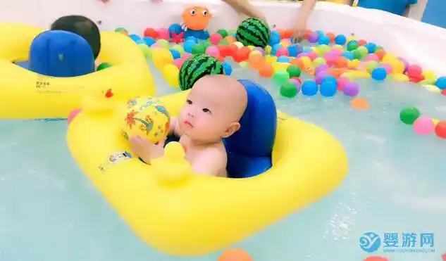 婴儿游泳这些小毛病不及时改正,一旦出问题,后悔都来不及!