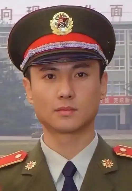 军艺校草沈腾父亲是军人姐姐是歌唱家与妻子12年爱情长跑