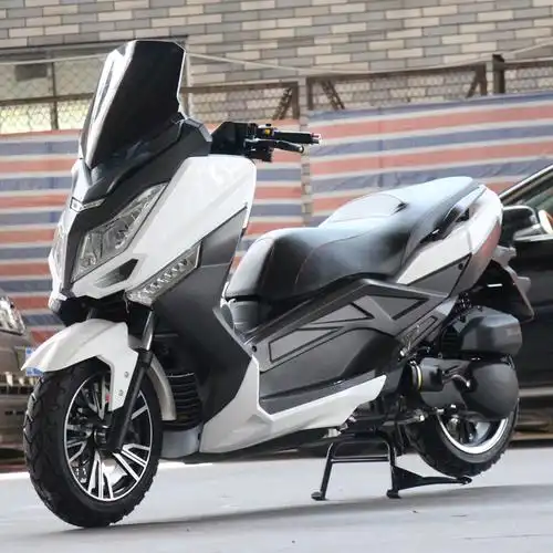 国产马杰斯特t9踏板摩托车电喷150cc金浪发动机摩托车整车