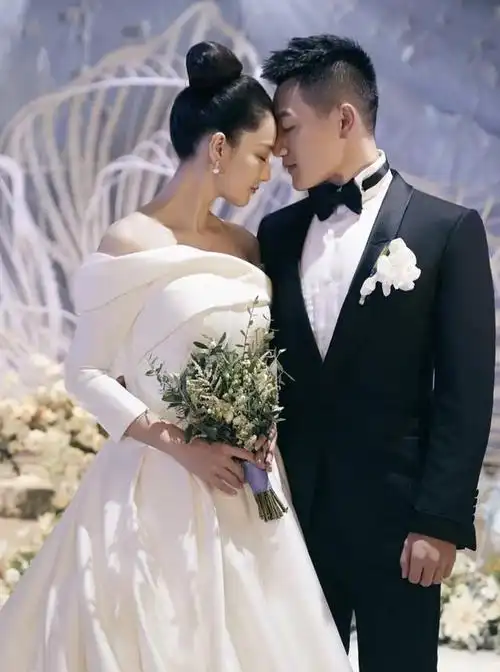 从"黑料满身"到"嫁人翻身",张馨予早已变得高不可攀|李晨|模特|吴卓羲