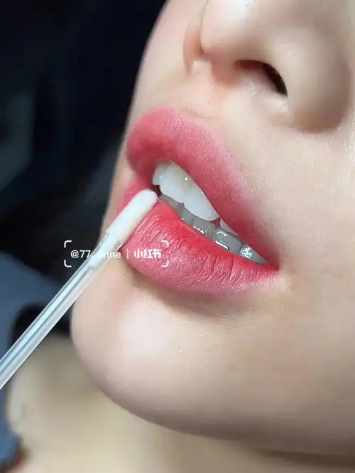 这个纹唇颜色有没有人喜欢的