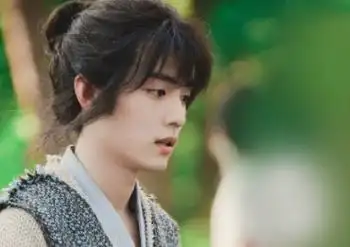 肖战丸子头#肖战新剧《斗罗大陆》唐三的丸子头造型青春有活力,少年