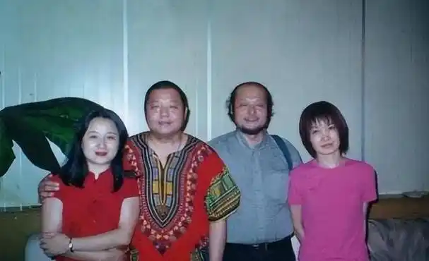 她5次登上春晚,为爱情付出全部