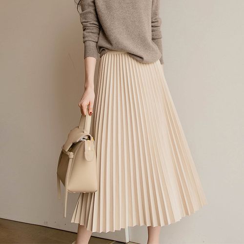 日系轻 奢女装21秋冬新款 百 搭裙子轻熟风纯色百褶a字半身裙气质