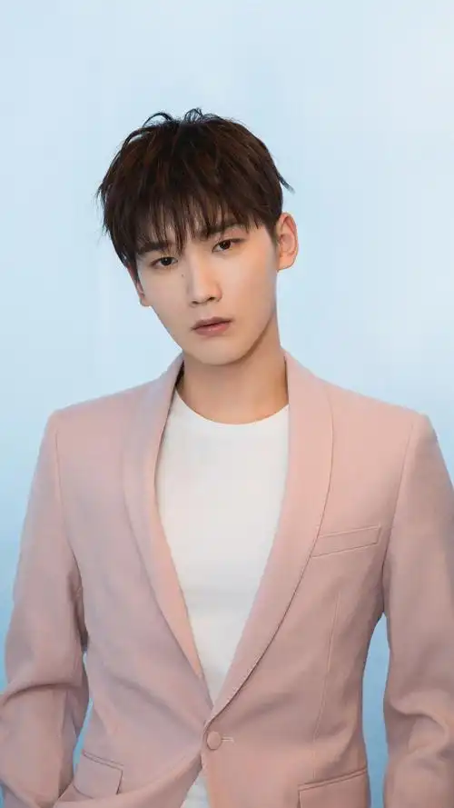 邢昭林帅气手机壁纸图片