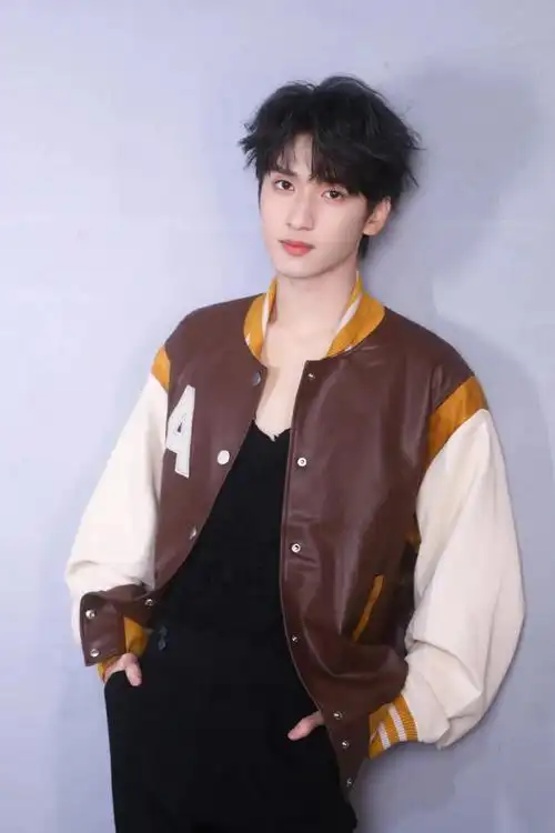 tnt广播站放送春日明信片 《火力全开61无尽夏》演唱会花絮照 推荐