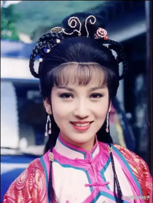 戏说乾隆演员对比郑少秋晚年遭遇丧女之痛春喜至今都未婚