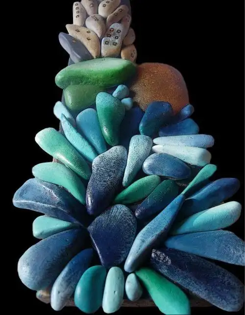 【石头上的彩绘】