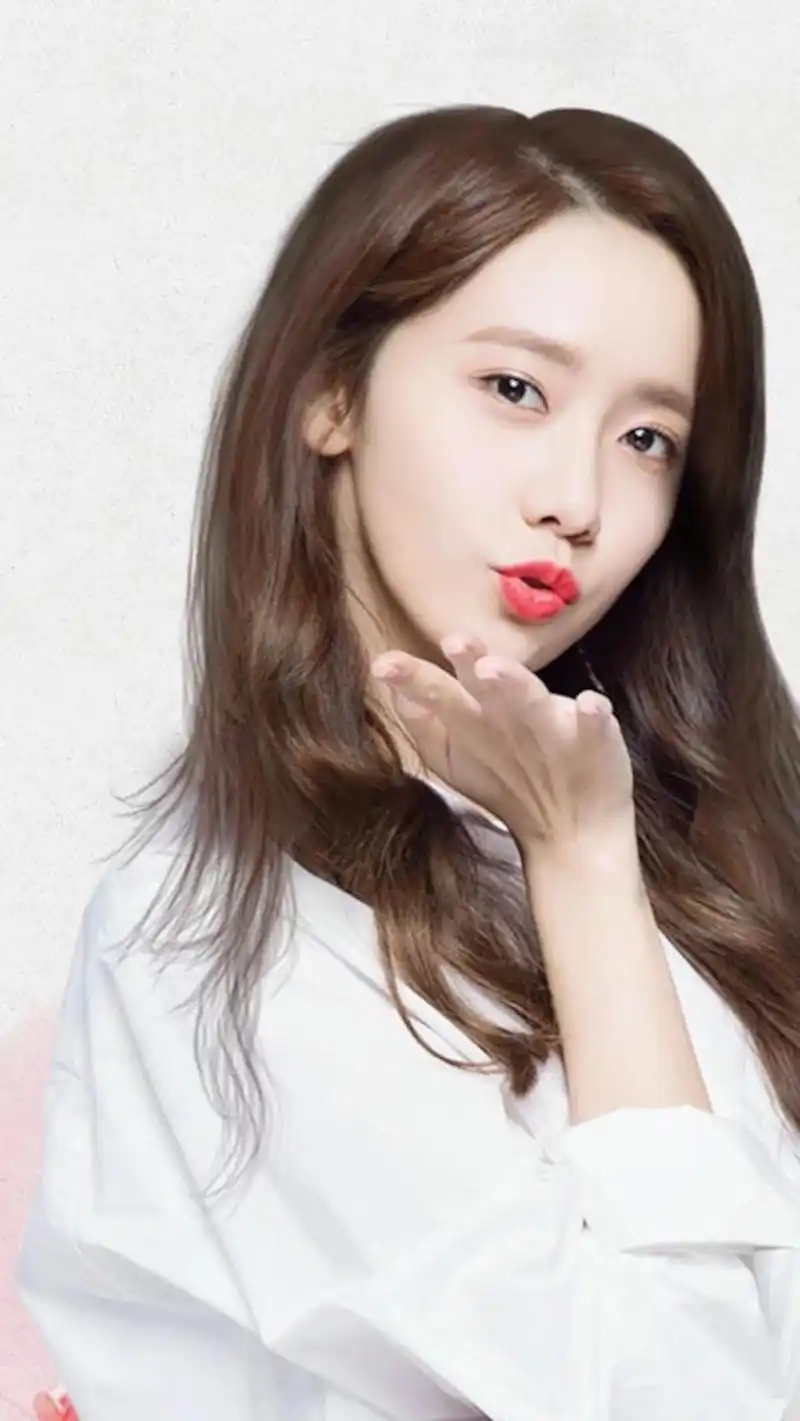 林允儿:美丽与才华并存,努力与追求铸就成功 林允儿,被誉为"韩国第一