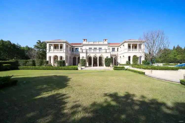 安缦酒店对面庄园式独栋别墅花园千平占地9亩豪华装修