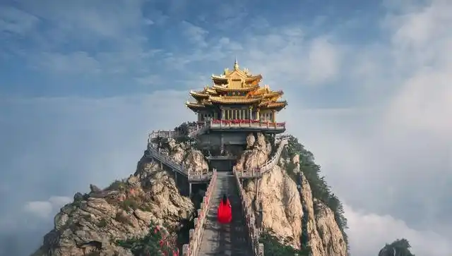 河南省是中国的重要发源地,拥有丰富的旅游资源和众多的名胜古迹.