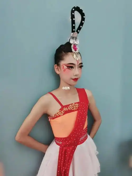 舞台妆   古装造型妆造,别又一番风味!#美出高级感  #美业手艺人