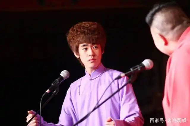 8年前,张云雷倒仓后回归德云社,首演什么样?羞涩腼腆有点可怜