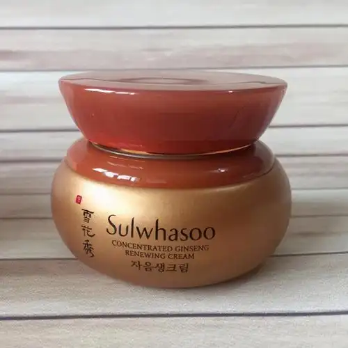 美白保湿面霜推荐:这些面霜性价比超高,真心好用,用起来很安心