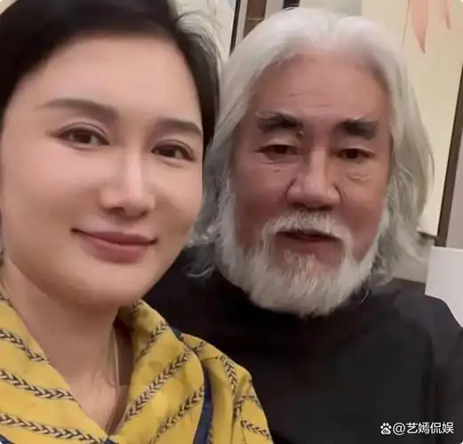 3月6日,张纪中的妻子杜星霖在网络平台上分享了自己怀孕的喜事.