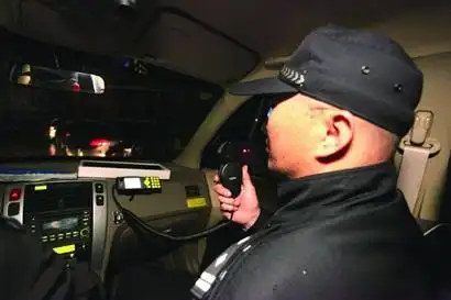 英雄王健妻难忍思念向其发短信