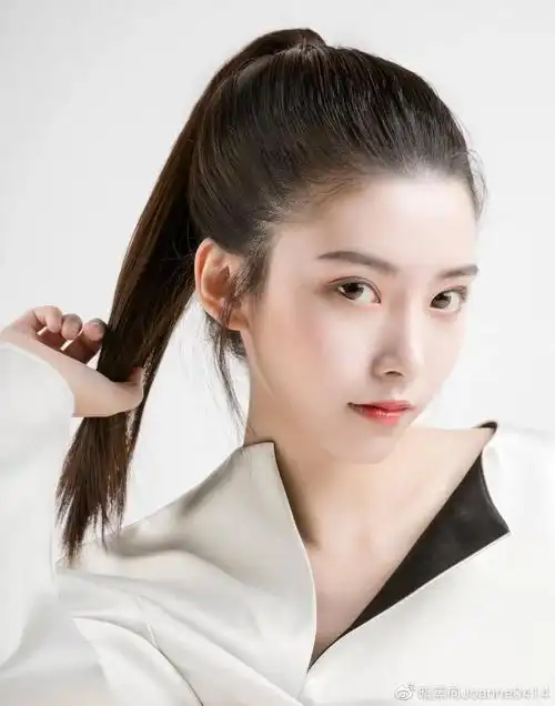 半藏森林接拍影视剧开始全面复出古装造型仙气十足却被吐槽穿得太