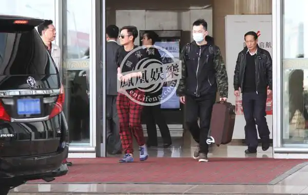 马伊琍父亲:只要文章重新做人 我女儿可以接受他