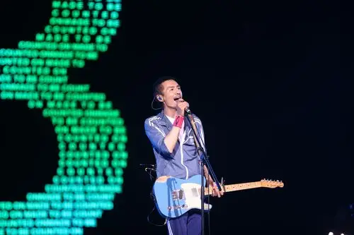 宝马之夜"武隆天坑音乐会" 朴树袁娅维现场演唱助阵