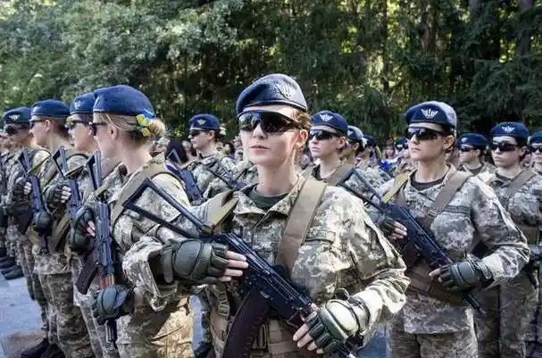 已经战死4000多人,大多数女兵宁死不降|俄军|北约|军队|乌克兰|俄罗斯