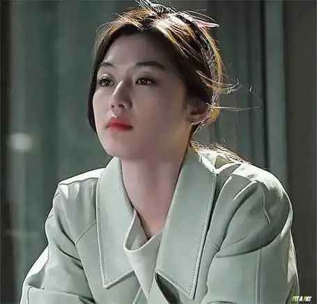 不知道的还以为这姐是刚出道,不愧是大明星千颂伊……|千颂伊|全智贤