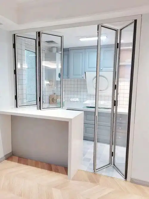 半开厨房折叠门