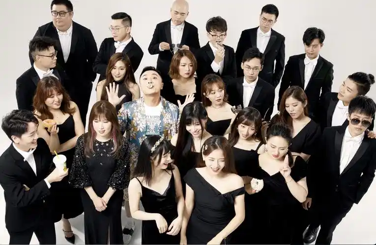 彩虹合唱团说他们网红是低估了生活本身