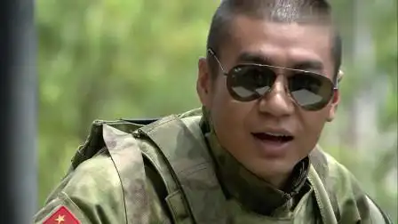 特种兵之火凤凰:雷战骂人很厉害,可以不带一个脏字的,女兵们听了很