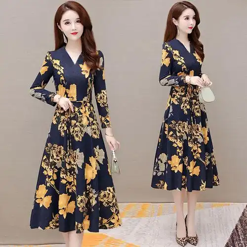 秋冬气质连衣裙2021年新款秋季女装高端初秋时尚中年秋冬打底裙子