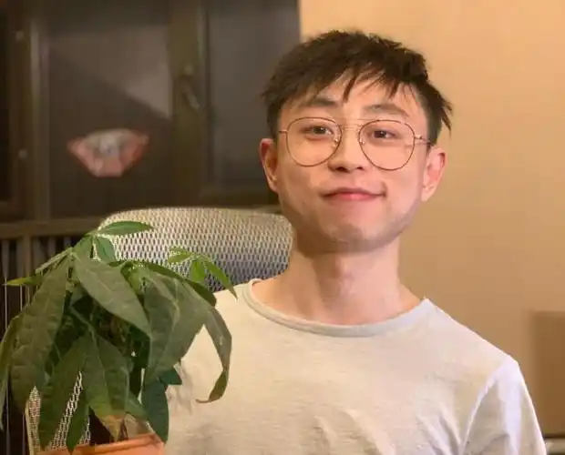 想必大家都知道水晶哥是谁了,古时代蛇队的顶级adc