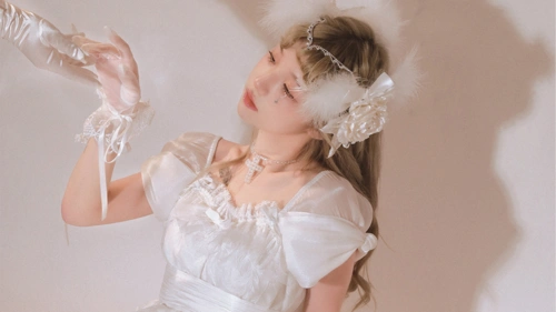 清纯无辜少女仙女风养眼写真