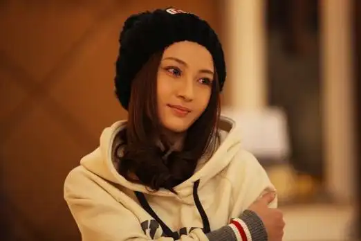 《裸婚时代》杀青 姚笛华丽转身多栖尝试(图)