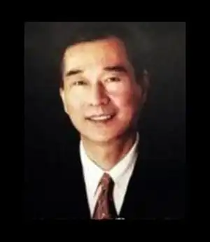 陈楚河的父亲陈启礼,被尊称为台湾黑道教父,是台湾第一大帮,亚洲第二