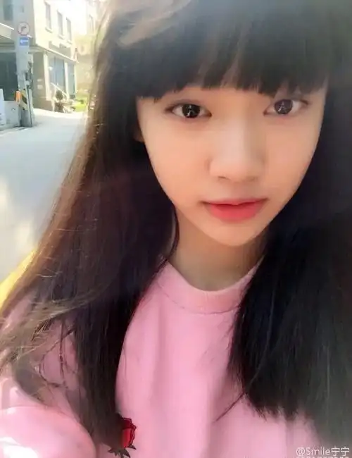 宁艺卓小时候照片合集 - 哔哩哔哩