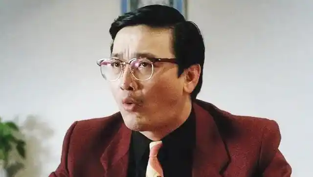 70岁曹查理现身婚礼走穴观众反应冷淡曾自夸在内地知名度高