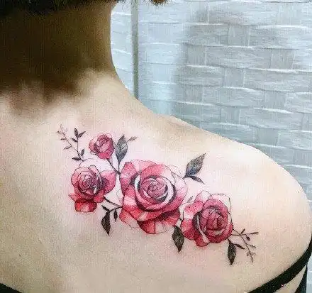 适合女生的漂亮红色玫瑰花纹身图案69