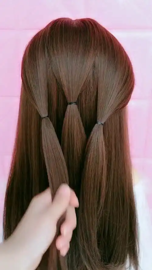 国字加圆脸,怎么扎头发不显脸大?