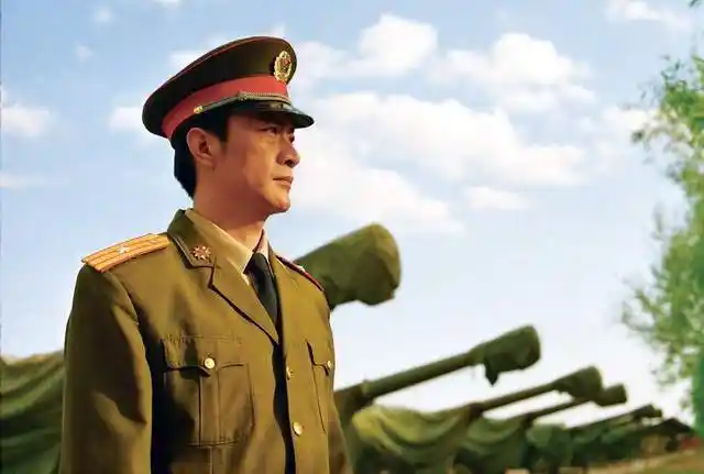 老照片46位80年代明星军装照龚雪葛优刘晓庆李秀明迟志强傅艺伟