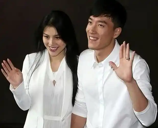 葛天是那种浪漫情怀的女生,总是梦想着自家老公能时不时给她制造点小