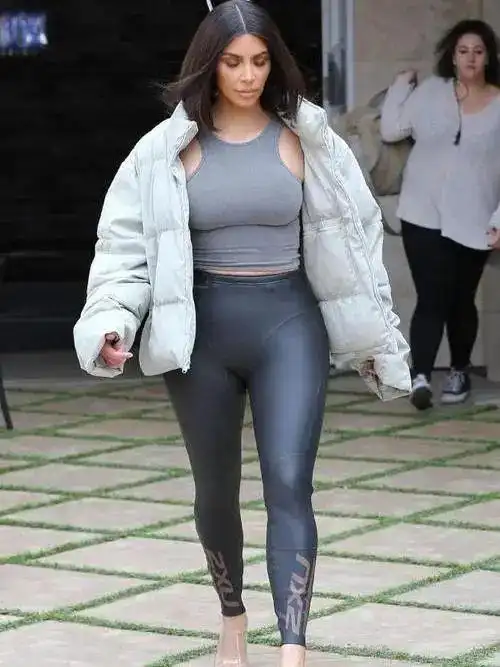 梨形身材该怎么穿春日遮肉指南送上