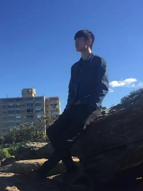 男生24岁几乎没怎么谈过恋爱是不是很没魅力?